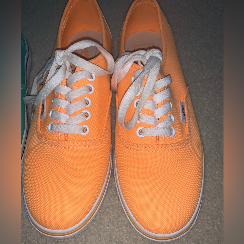 New condition orange Vans lace up shoes